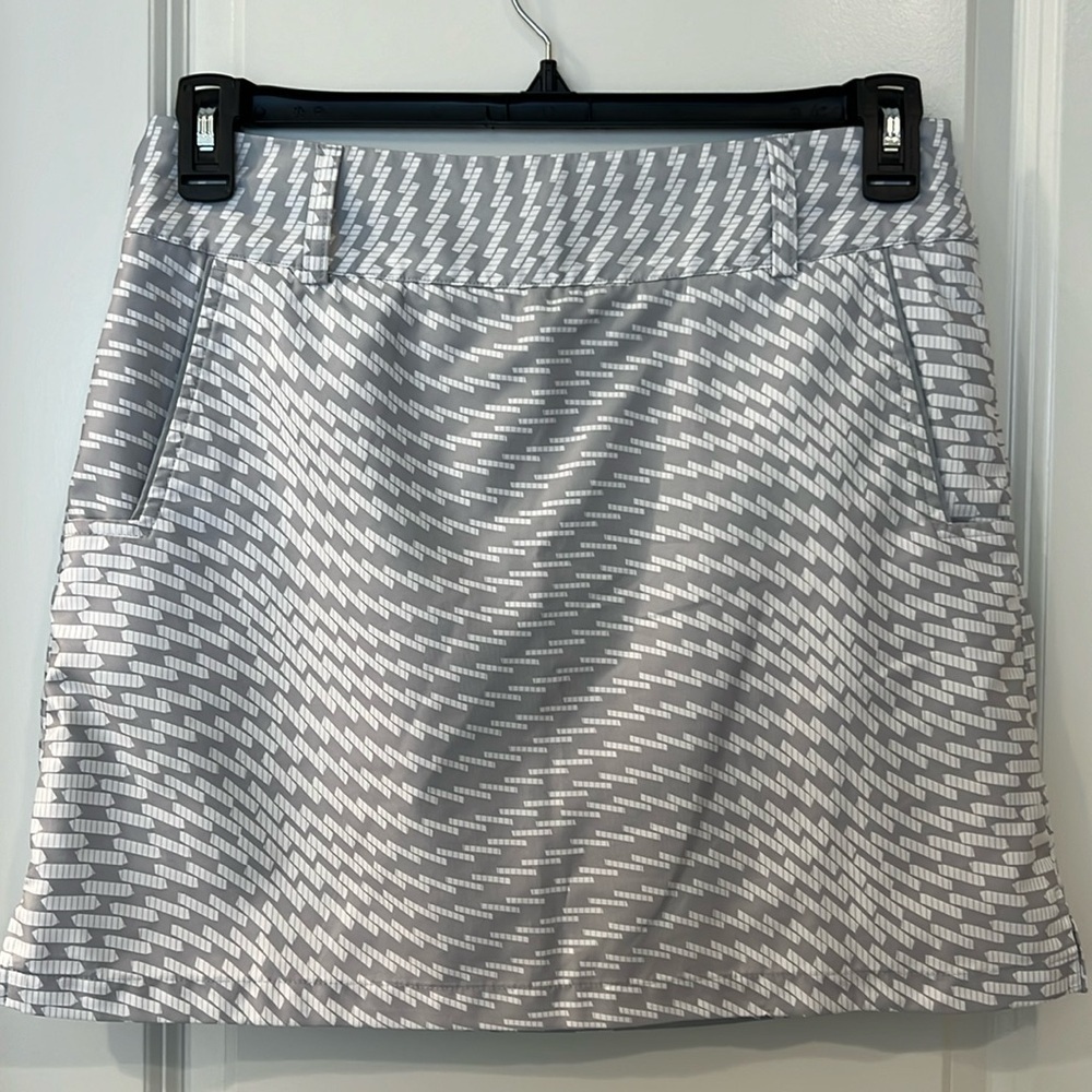 Womens Adidas Clima Cool Geometric Gray/White Side Zip Skort Size 4